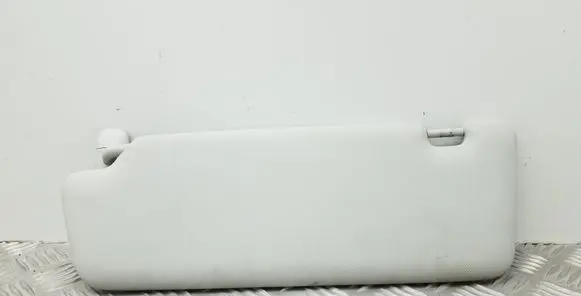 Sun visor