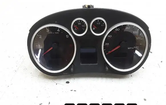 Audi A2 Speedometer (instrument cluster) 1400petrol110080192