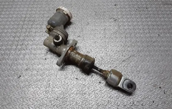 Clutch master cylinder
