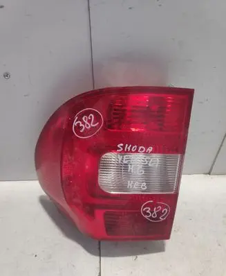 Skoda Yeti (5L) Rear/tail lights 5L0945257