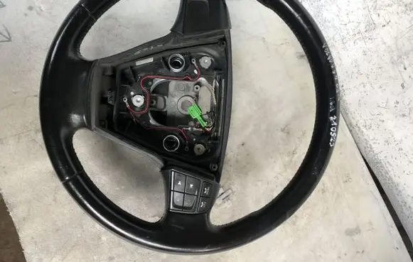 Volvo V50 Steering wheel