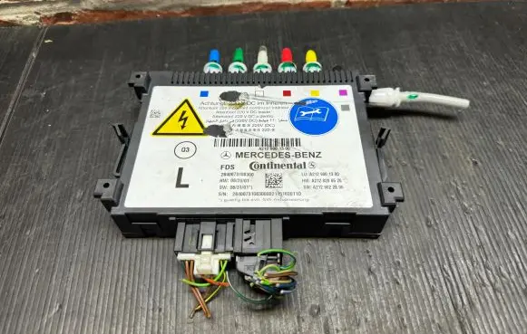 Mercedes-Benz E W212 Engine control unit/module A2128206526 A2129022800 A2129001300