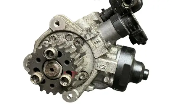 Volkswagen Golf VI Fuel injection high pressure pump 03L130755D 0445010514