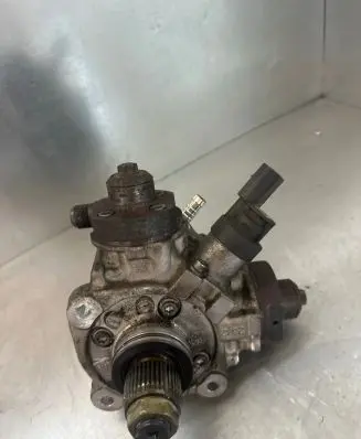 Audi A6 S6 C7 4G Fuel injection high pressure pump 059130755BF 0445010641