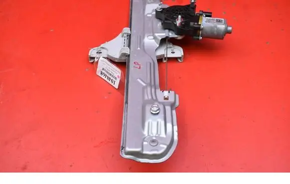 Hyundai Kona I Front door window regulator with motor 82450J9000