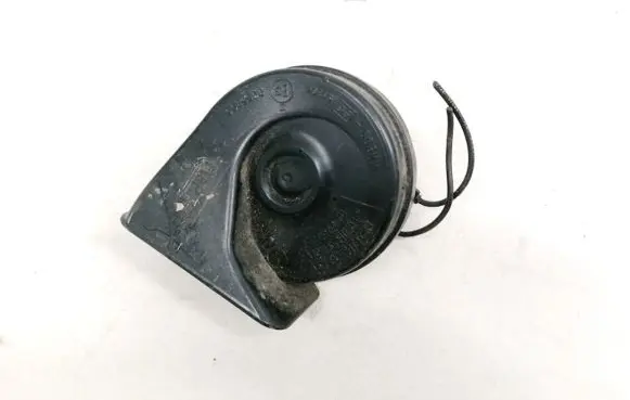 Volkswagen PASSAT B5 Horn signal e30055306 am80se355306