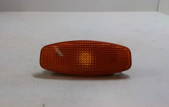 Hyundai Santa Fe Front fender indicator light 92305260