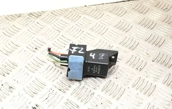 Peugeot 308 Glow plug pre-heat relay 51252002 9640469680