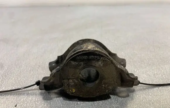 Infiniti Q50 Sway bar bush bracket, rear 540131BF7A