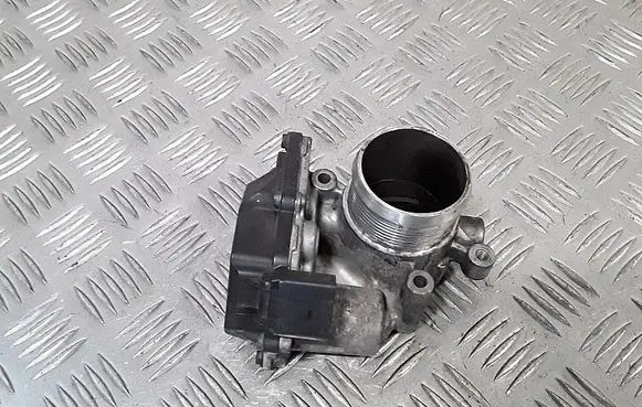 Volkswagen Cross Touran I Throttle valve 03L128063T