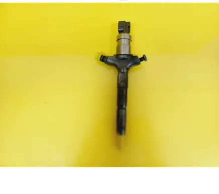Fuel injector