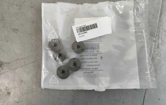 Porsche 911 991 Nuts/bolts n91242801