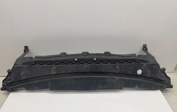 Volvo S60 Front bumper skid plate/under tray 09484067