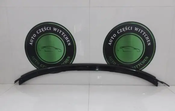 Mercedes-Benz E W124 Windshield trim A1246703222