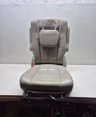 Chrysler Town u0026 Country V Rear seat 