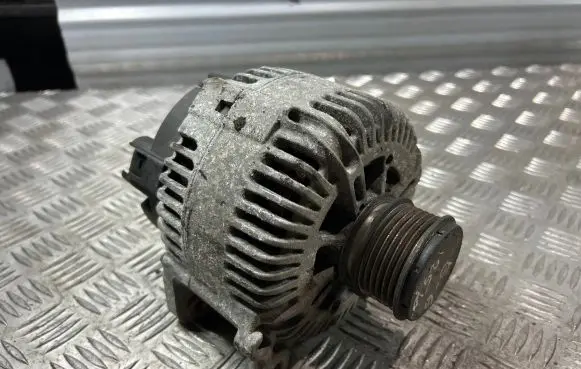 Volkswagen PASSAT B6 Generator/alternator 021903026L