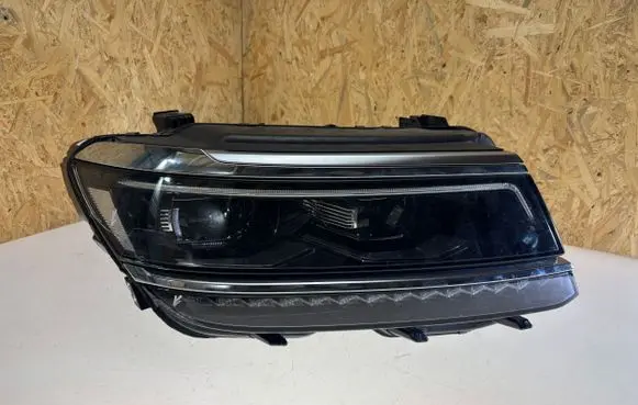Volkswagen Tiguan Headlight/headlamp 5NB941082D KT1TTT2