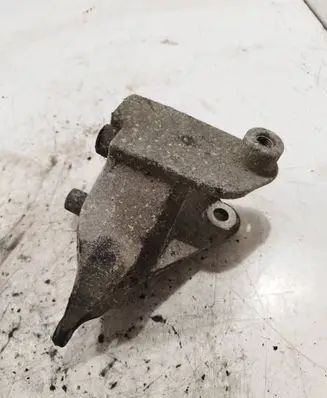 Nissan Qashqai Engine mounting bracket 11332JD500