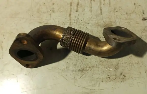 Volkswagen Jetta V EGR valve line/pipe/hose 038131521CC