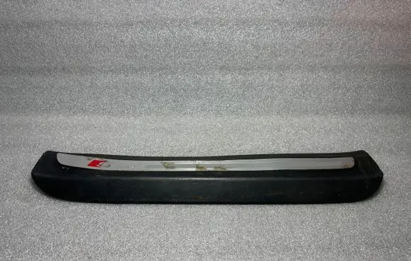 Audi Q7 4L Rear sill trim cover 4L0853376F 4L0853374C