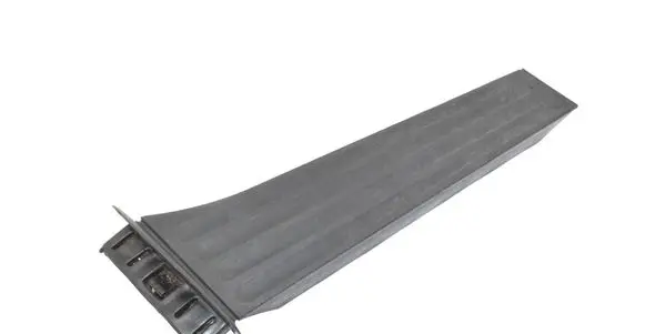 Accelerator throttle pedal