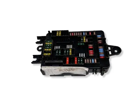 BMW 5 F10 F11 Fuse module 9316569