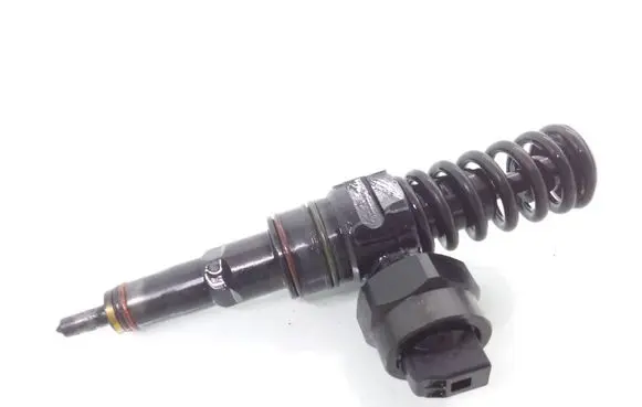 Audi A4 S4 B5 8D Fuel injector 0414720028 038130073AA
