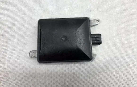 Mazda 3 III Distronic sensor radar BHS2-67Y80B