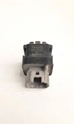 Toyota Land Cruiser (BJ70) Glow plug pre-heat relay 2861067010