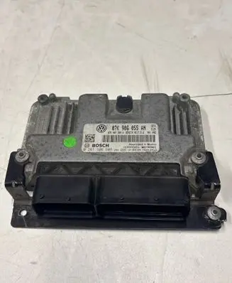 Volkswagen PASSAT B7 Engine control unit/module 07K906055AN 0261S06508 07K907309A