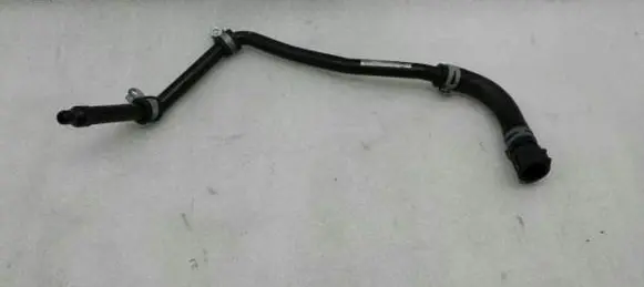 Mercedes-Benz A W176 Engine coolant pipe/hose A1332000053