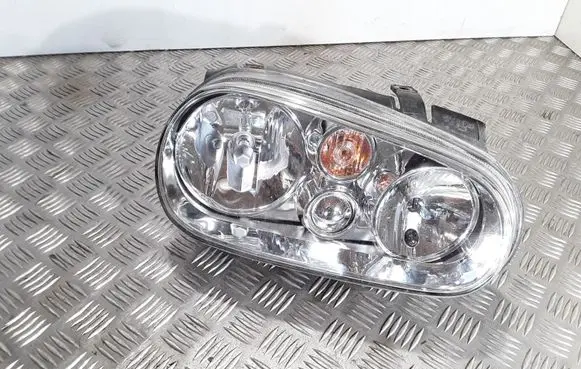 Volkswagen Golf IV Headlight/headlamp