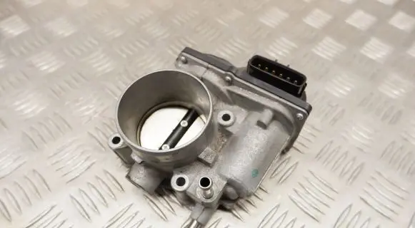 Toyota Prius (XW30) Throttle valve 220300T110