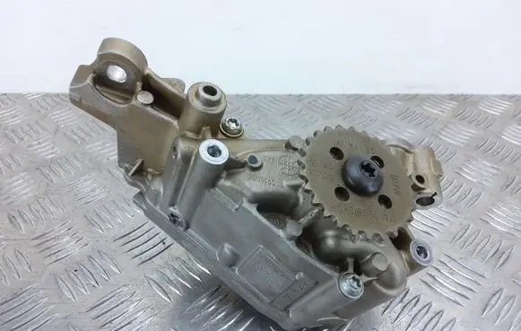 BMW 5 GT F07 Oil pump 751987005 7613549
