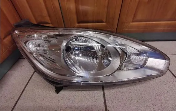 Ford Galaxy Headlight/headlamp AM5113W029AF