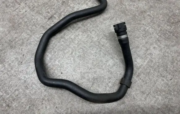 BMW X5 E70 Engine coolant pipe/hose 9222750