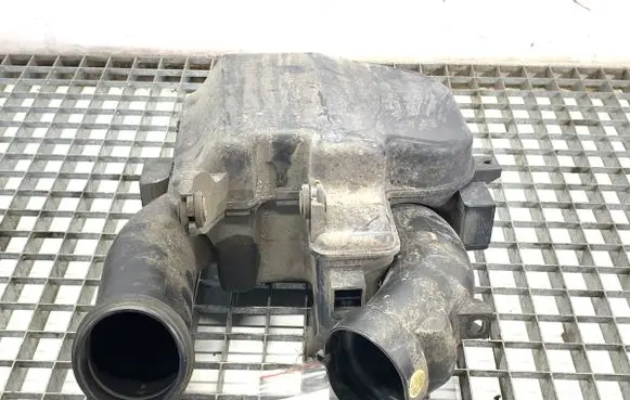 Hyundai i30 Air filter box 28221G3000