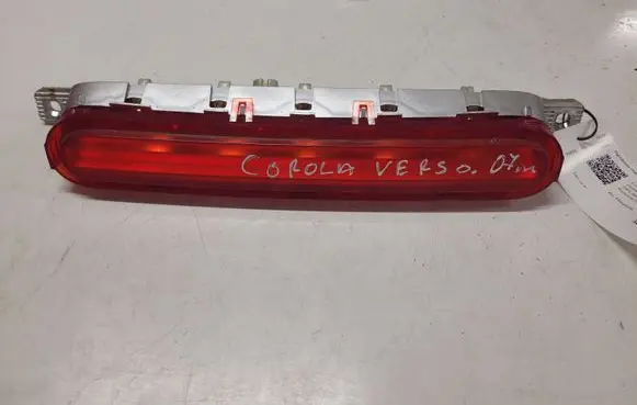 Toyota Corolla Verso AR10 Third/center stoplight 815700F011