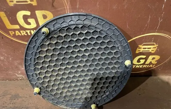 Seat Leon (1P) Side speaker trim/cover 1P0867149