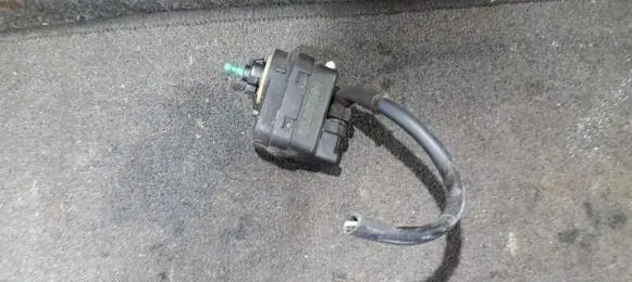 Renault Megane I Headlight level adjustment motor 