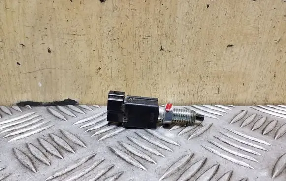 Clutch pedal sensor