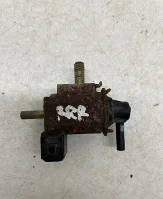 Mitsubishi Outlander Vacuum valve K5T43497 5561