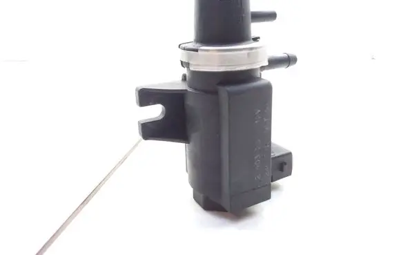 BMW 5 E39 Brake central valve 72190323 2246175