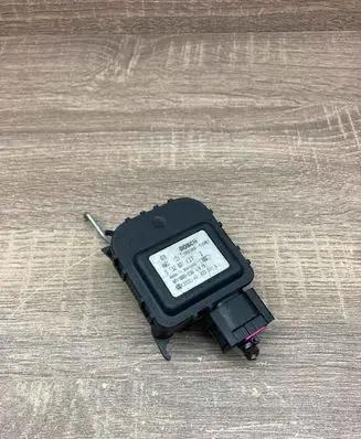 Audi A6 S6 C5 4B Air flap motor/actuator 4B1820511A 0132801127 USED