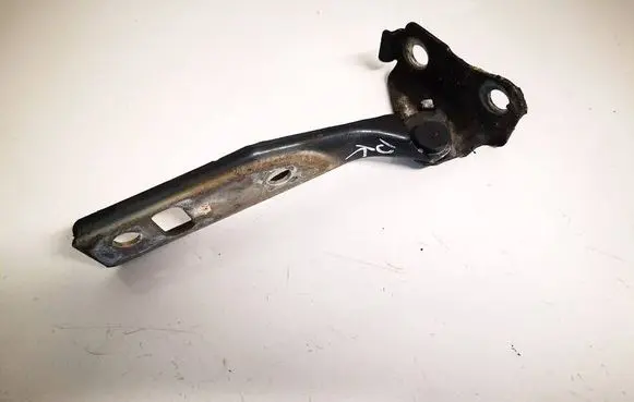 Engine bonnet/hood hinges