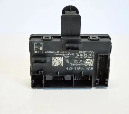 Audi A4 S4 B9 8W Door control unit/module 8W0959592E