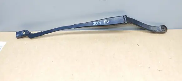 Mercedes-Benz C W204 Front wiper blade arm A2048201844