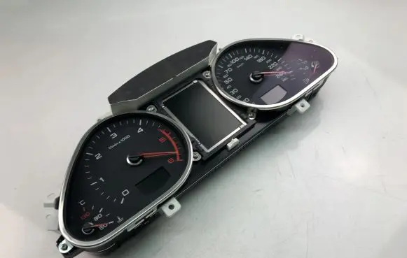 Audi A6 S6 C6 4F Speedometer (instrument cluster) 4F0920901N