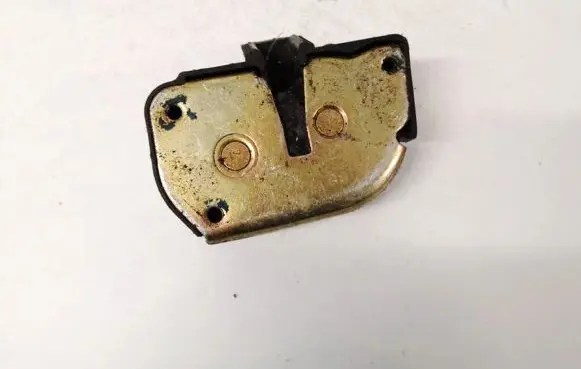 Chrysler Voyager Rear door lock 339c