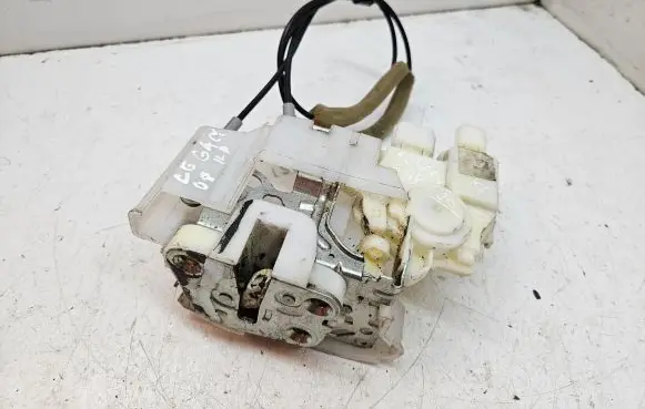 Subaru Legacy Front door lock